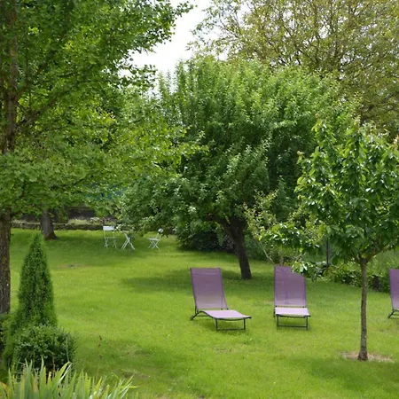 Le Jardin Sainte Anne 펜션